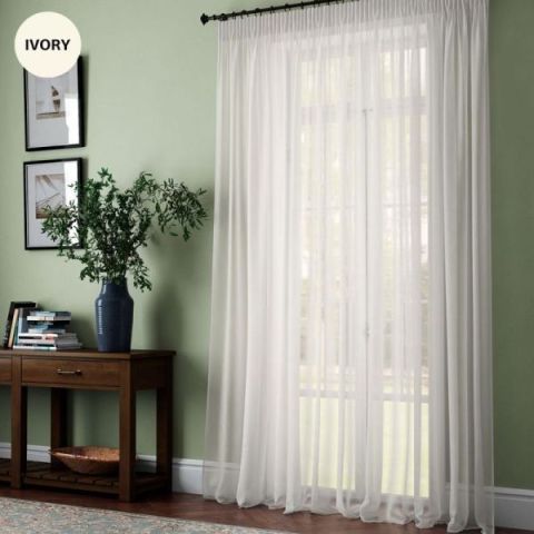 эйприл айвори